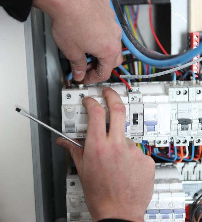 Dépannage électricité Poitiers